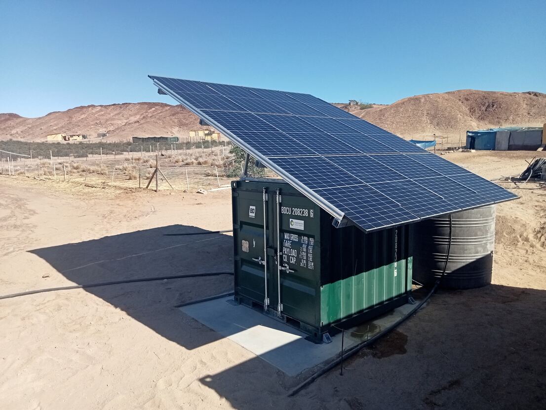 Plug n play water desalination desert installation