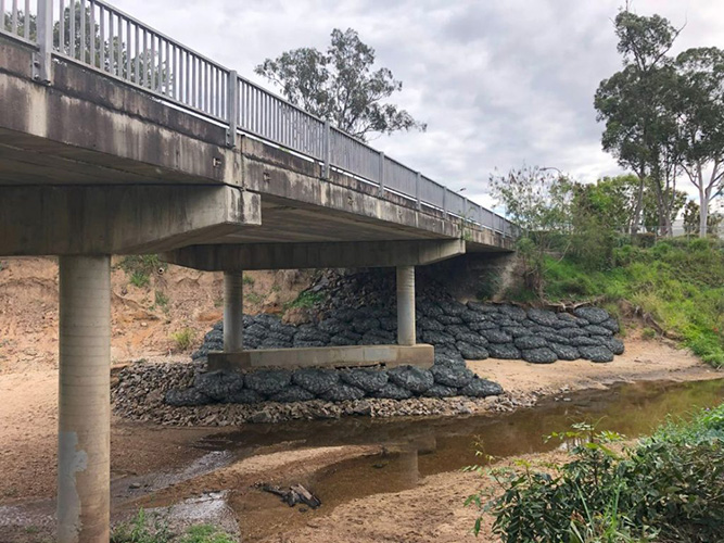 Brisbane road bridge scour protection