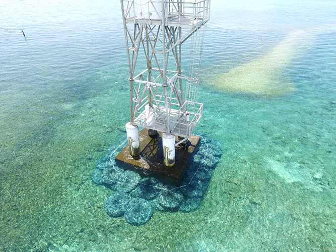 Filter units used to build and stabilise road above culvert